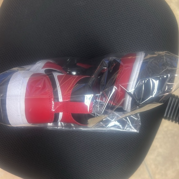 BOYS JORDAN - Picture 4 of 4